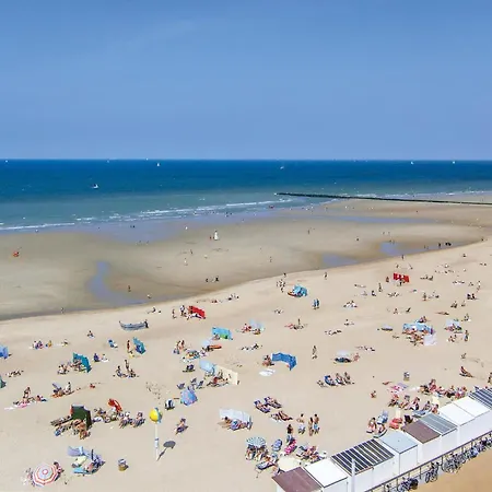 Apartment 2 Bedroom Cozy In *