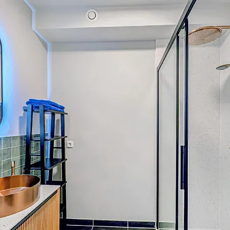 Appartement 2 Bedroom Cozy In *